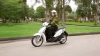 Piaggio Liberty 50 MY 2025 Weiss Luna vorne links Lifestyle